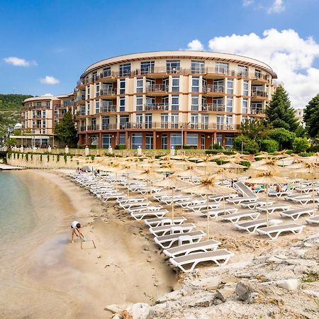Royal Bay Resort Balchik Exterior photo