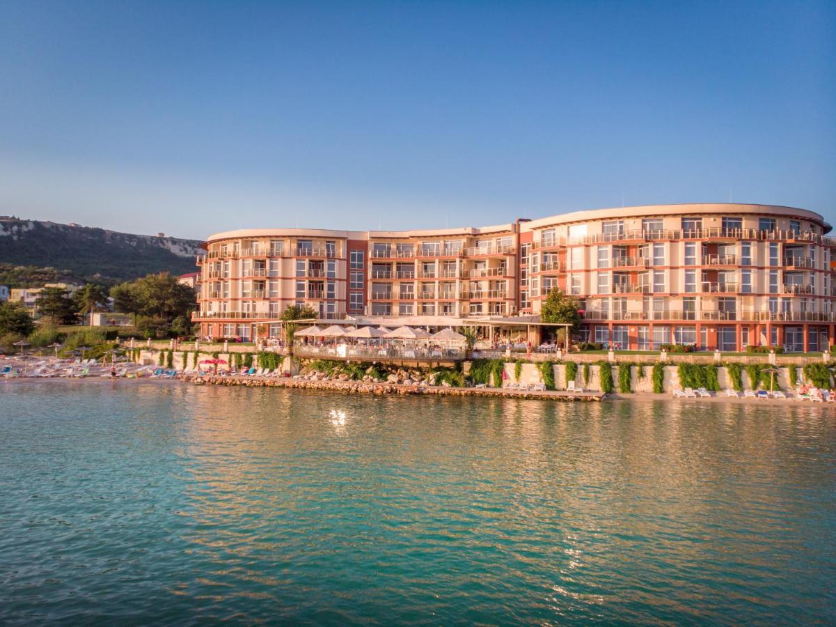 Royal Bay Resort Balchik Exterior photo